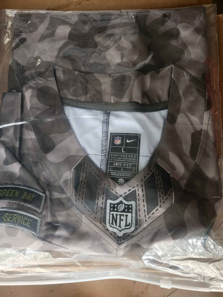 Nike Green Bay Packers Jordan Love #10 Salute to Service Jersey